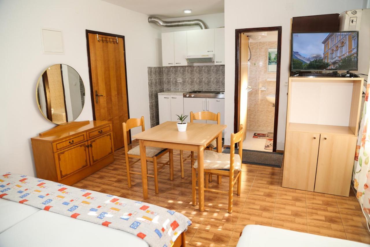 Apartments Butkovic Hvar Town Exterior foto